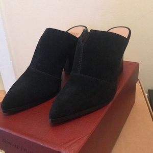 BRAND NEW DONALD/PLINER MULES